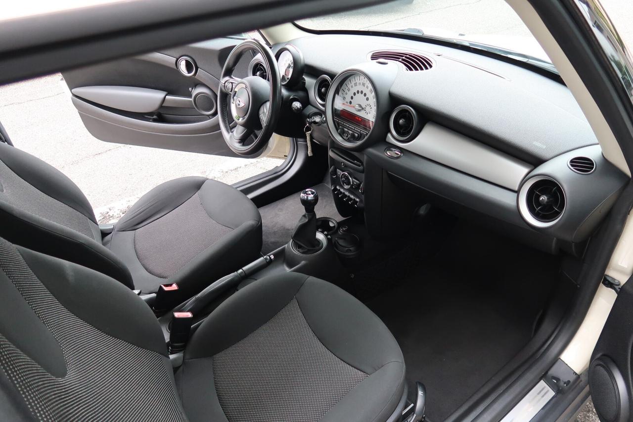 Mini 1.6 16V One D
