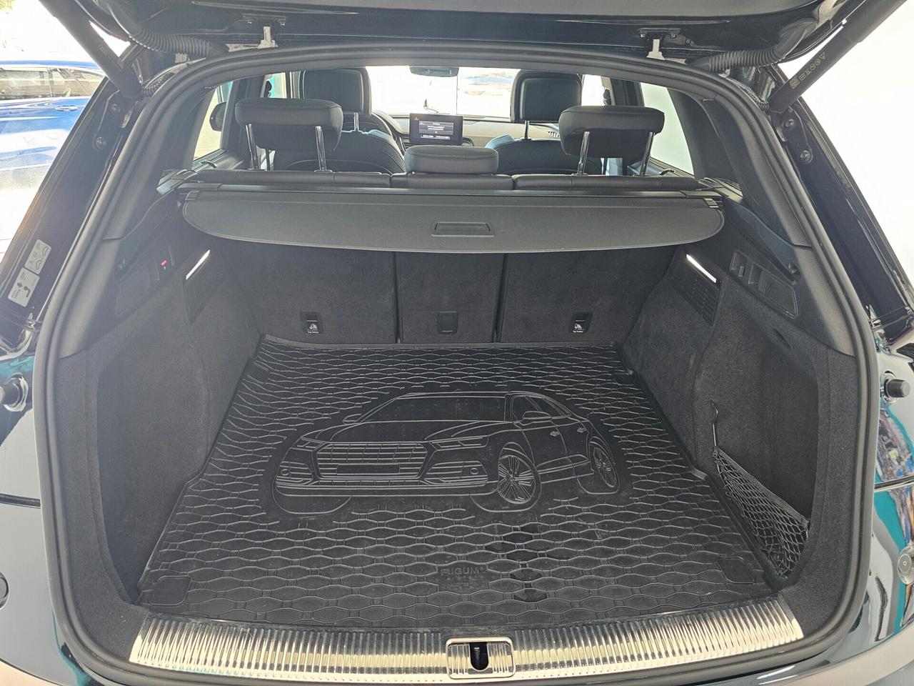 AUDI Q5 2.0 TDI 204CV QUATTRO 3 S-LINE BLAK EDITION