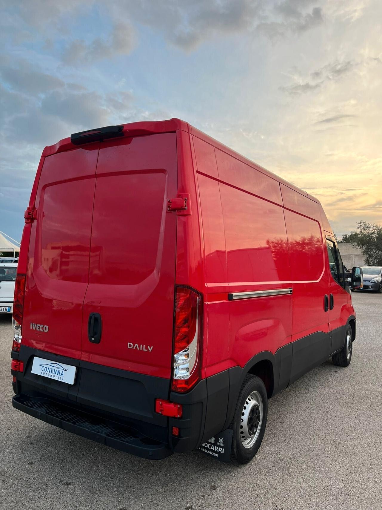 Iveco daily 35 S15 2.3 diesel autocarro