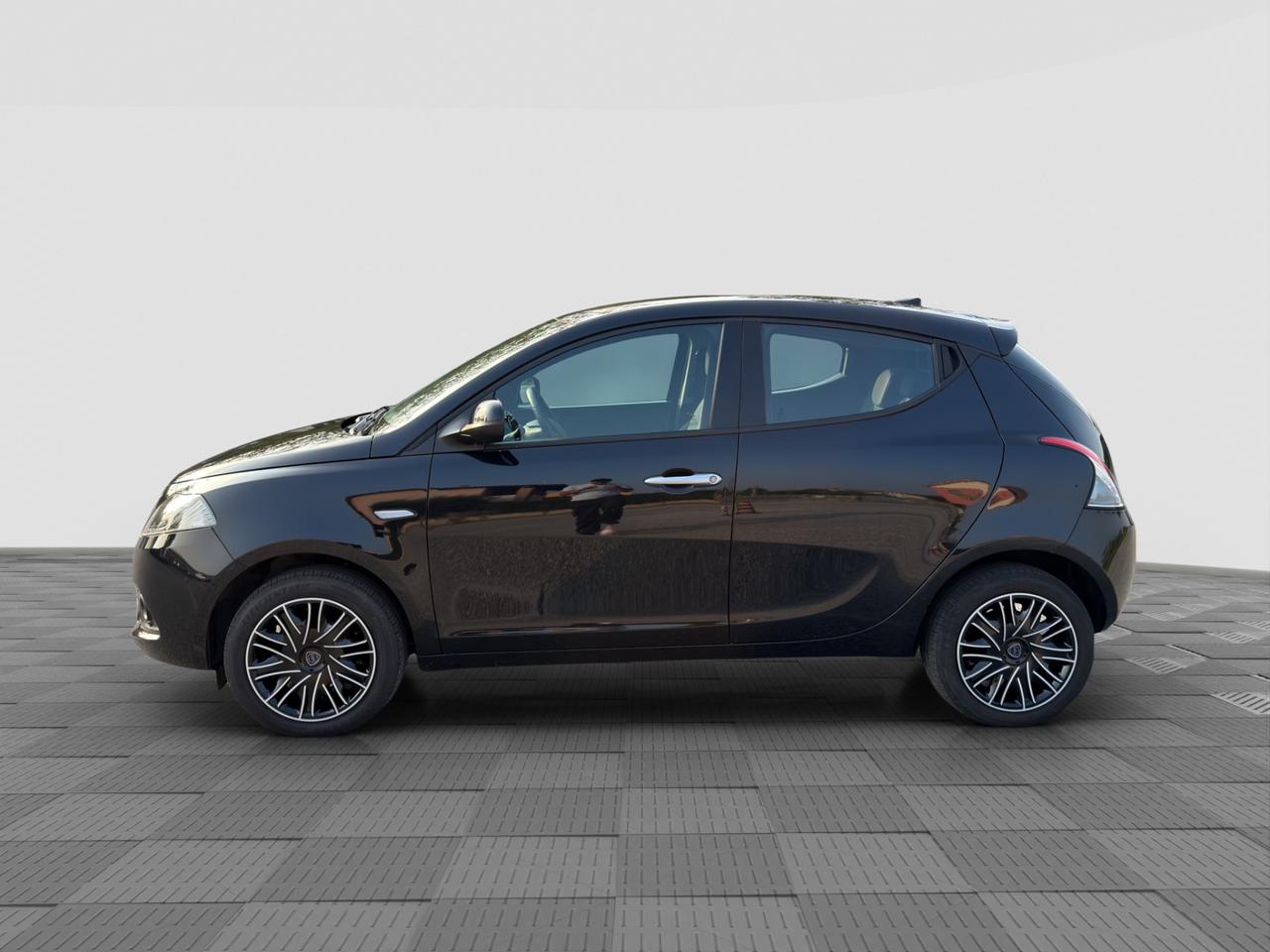 LANCIA Ypsilon 3ª serie Ypsilon 1.0 FireFly 5 porte S&S Hybrid Gold