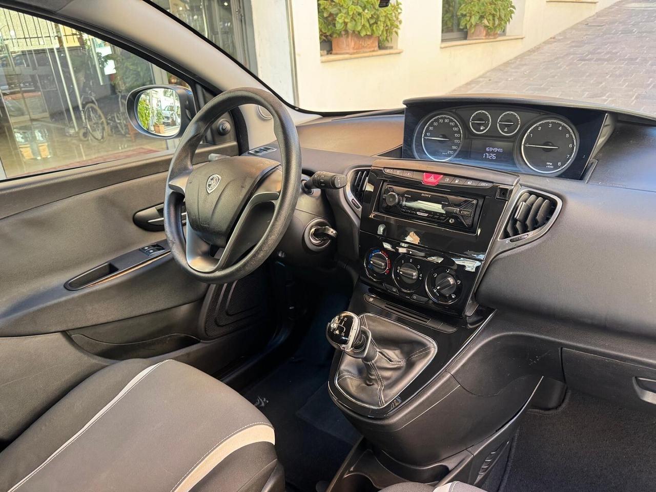 LANCIA Ypsilon 1.2 69CV 5 porte Ecochic Elefantino