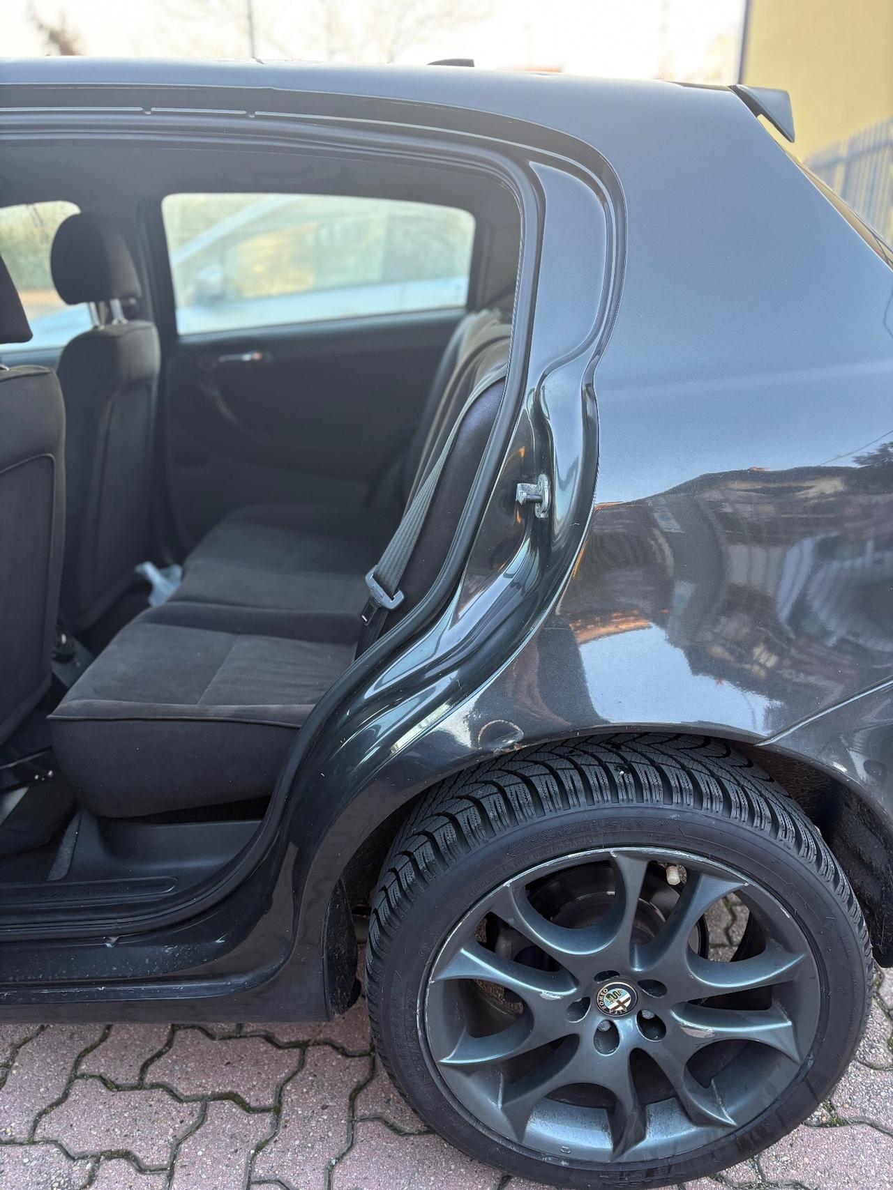 Alfa Romeo 147 1.9 JTD (120) 5 porte Progression