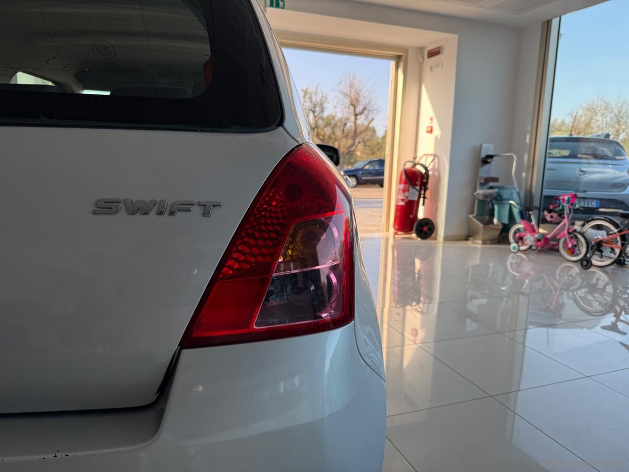 SUZUKI Swift 1.3 5p. GL