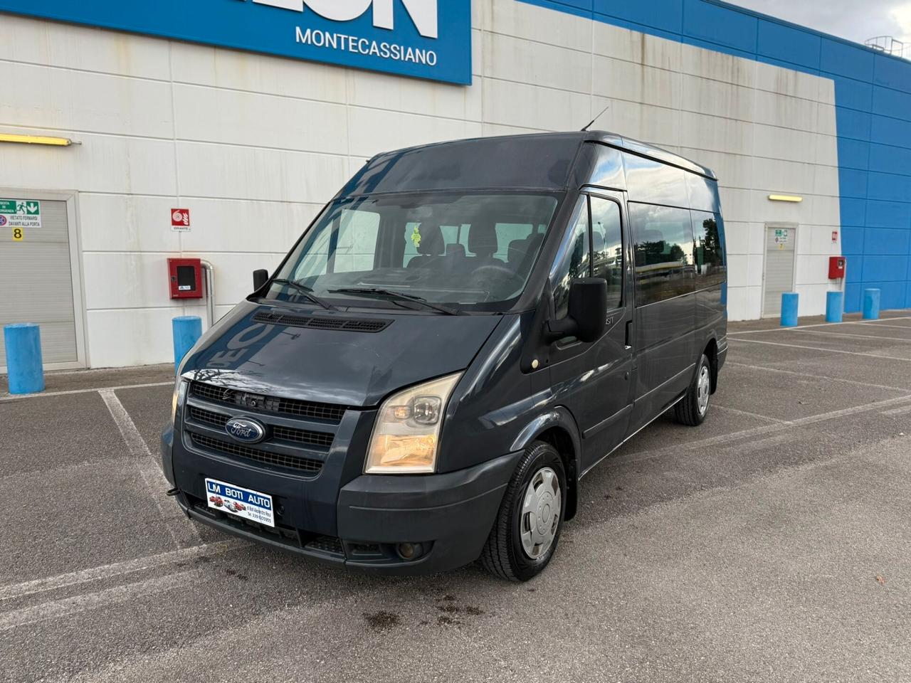 FORD TRANSIT TOURNEO 9 POSTI 2010 12 MESI DI GARANZIA