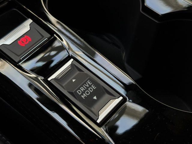 PEUGEOT 2008 Hybrid 136 e-DCS6 GT da?319,00