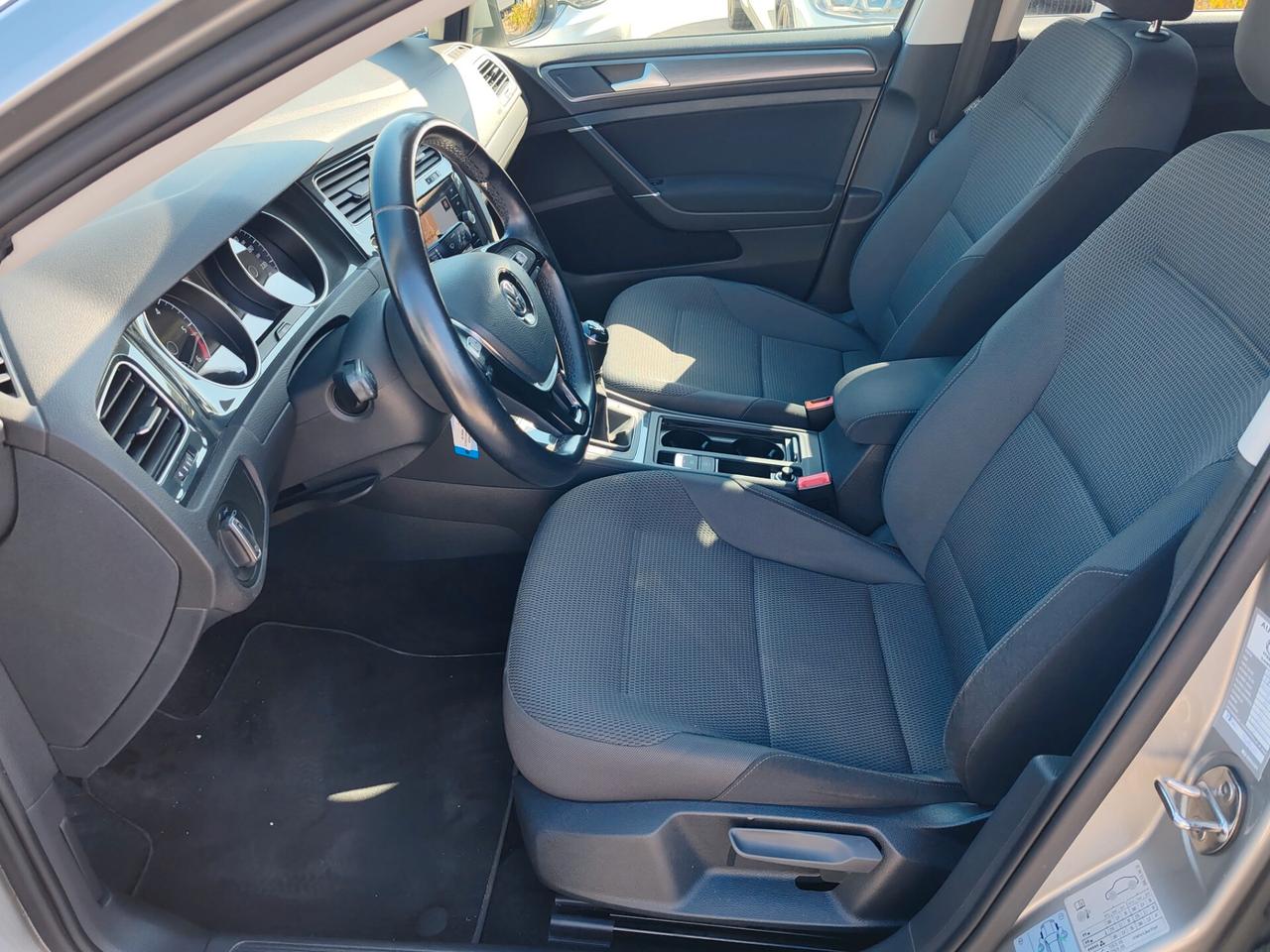 Volkswagen Golf 1.6 TDI Business BlueMotion Tech