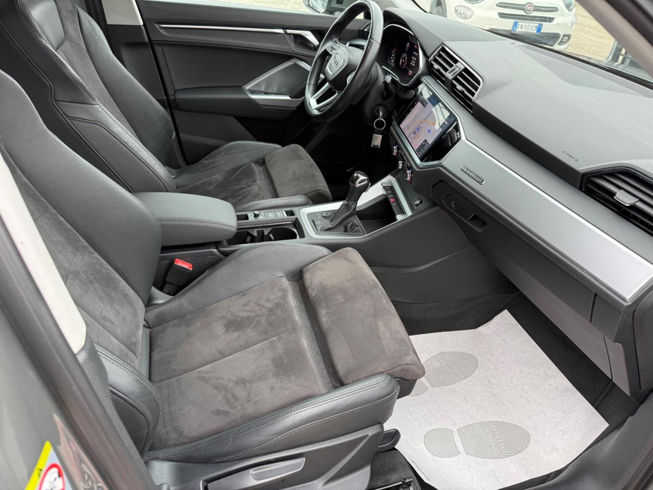 Audi Q3 40 TDI quattro S tronic 190CV .GANCIO TRAINO