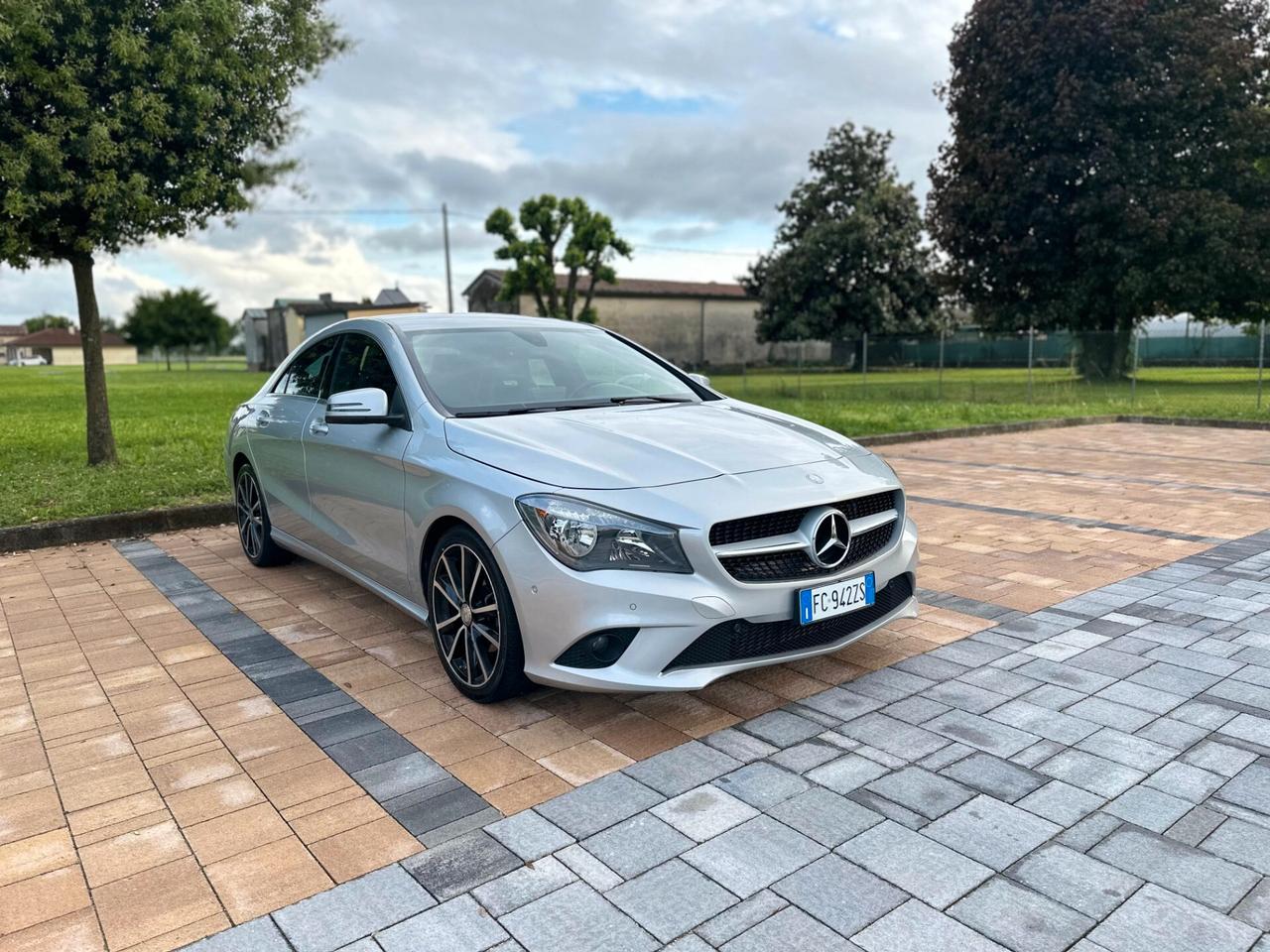 Mercedes-benz CLA 180 d Automatic Premium NEOPATENTATI