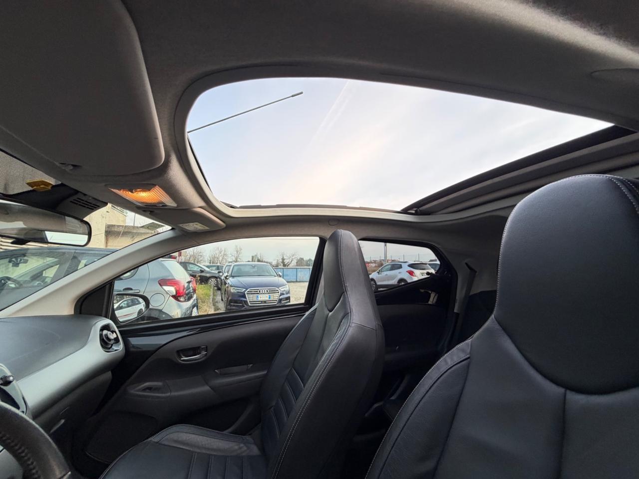 Toyota Aygo Connect 1.0 VVT-i 72 CV 5 porte x-cite