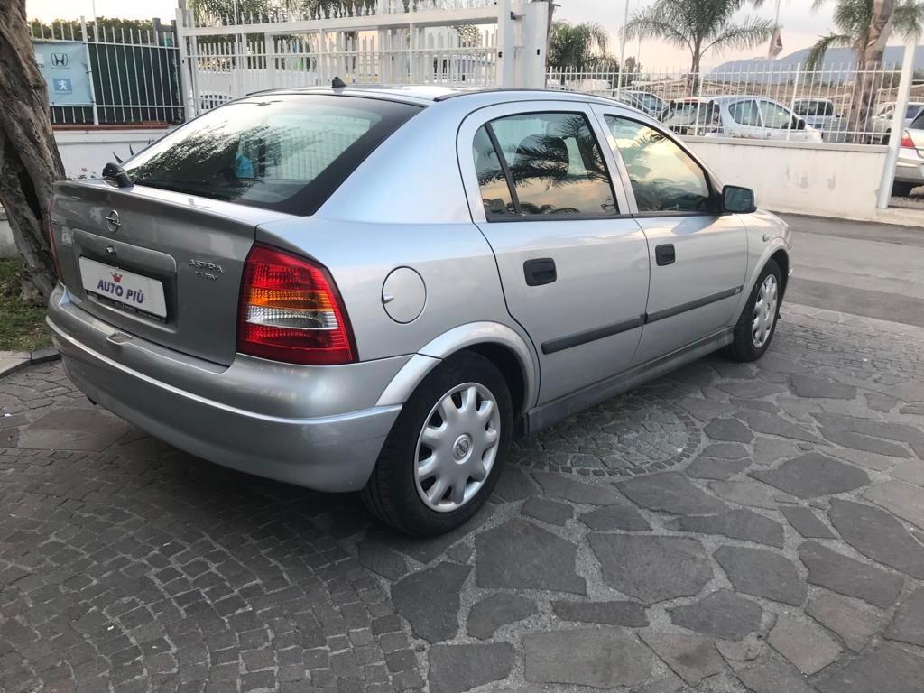 Opel Astra 1.4i 16V cat 5 porte Club