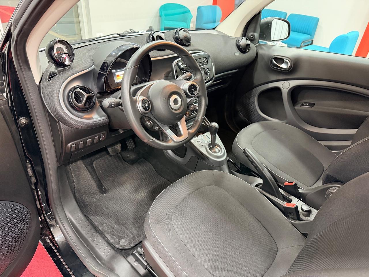 Smart ForTwo EQ PASSION 6300KM CERTIFICATI MERCEDES