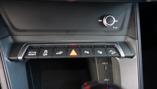 AUDI Q3 SPB 45 TFSI e S tronic S line edition