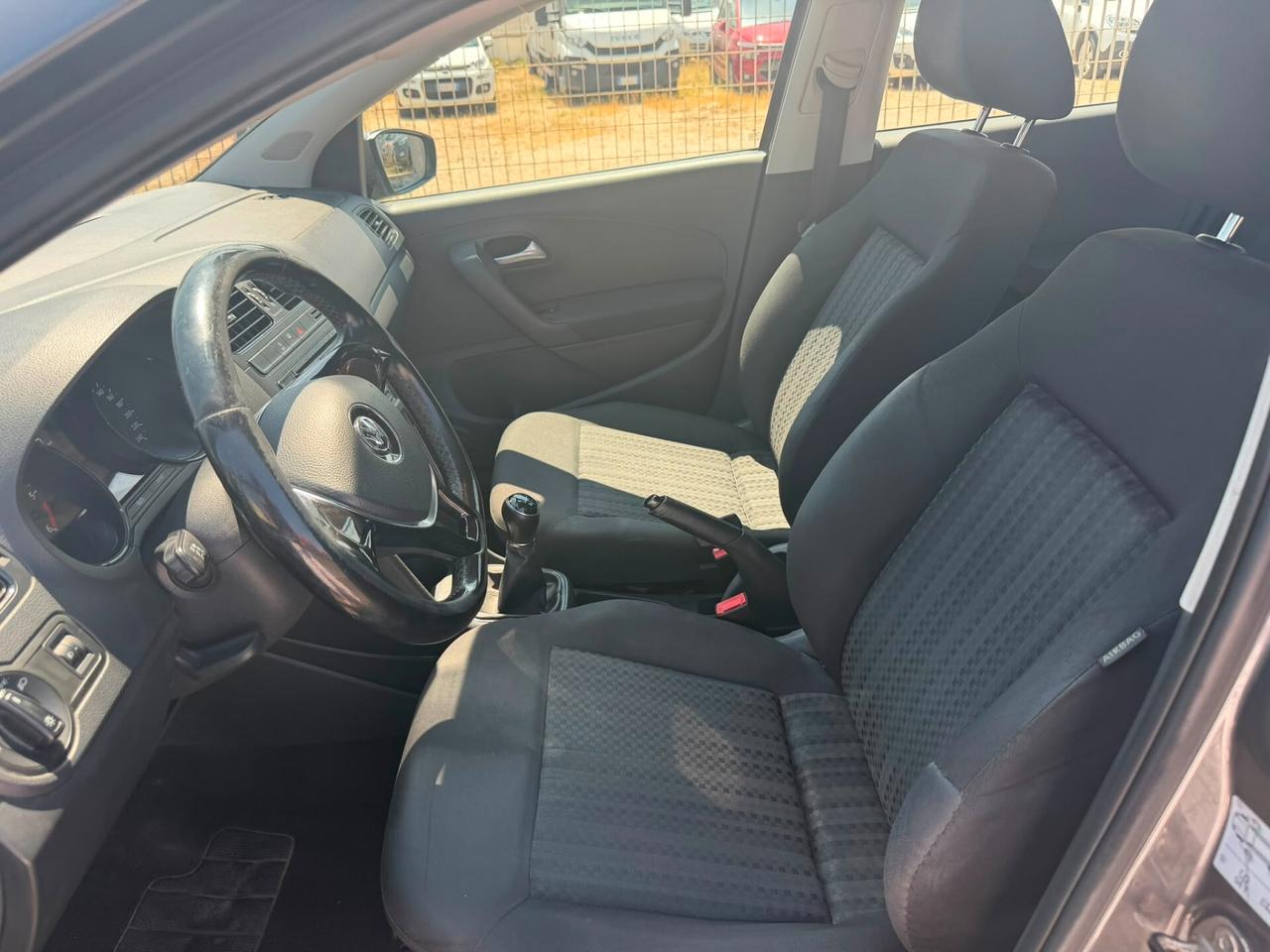 Volkswagen Polo 1.4 DIESEL - 2016
