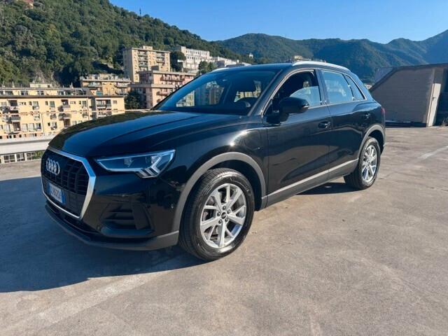 Audi Q3 45 1.4 tfsi E-Tronic Plug-In S-tronic Fatturabile
