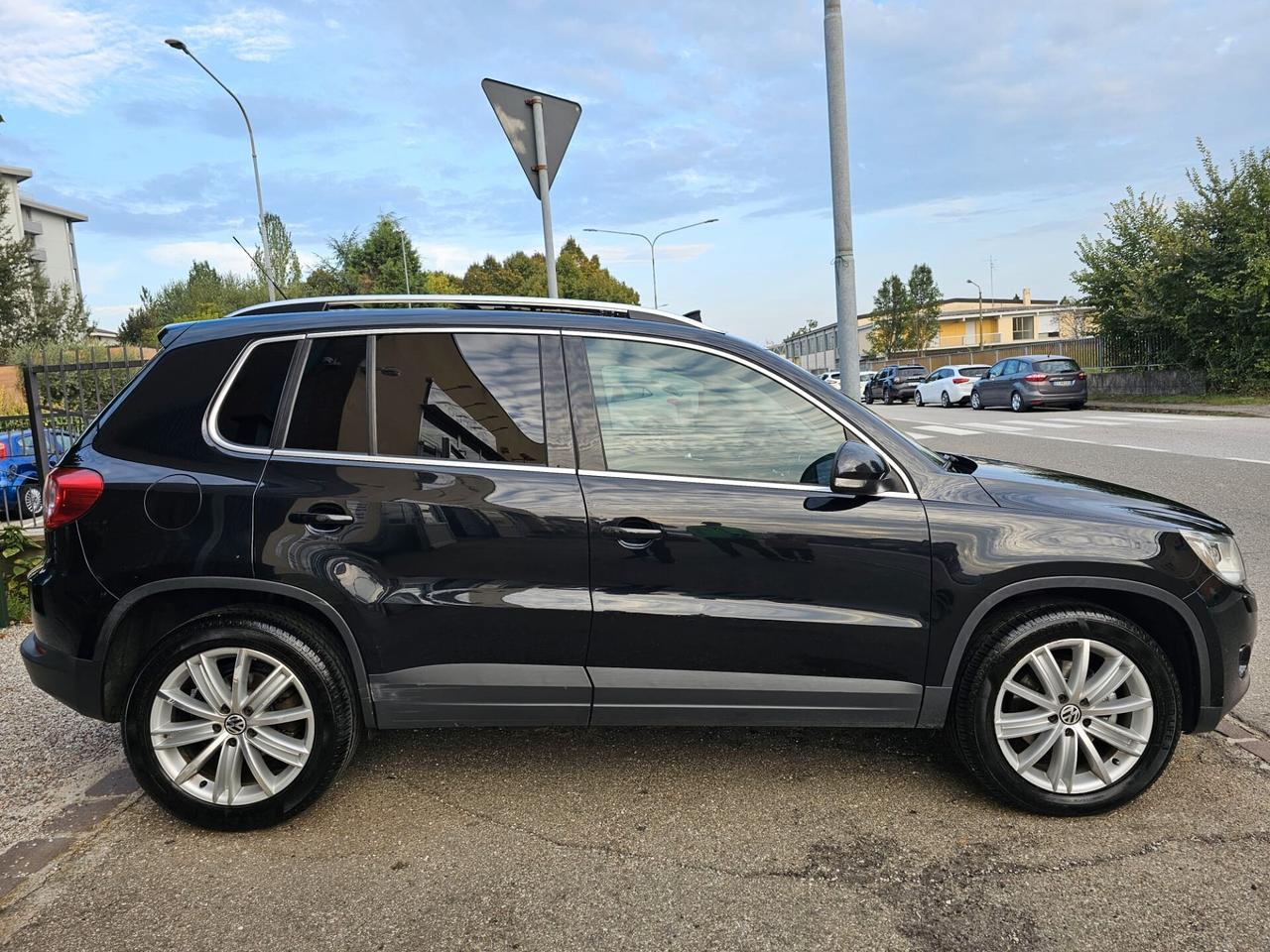 Volkswagen Tiguan 2.0 TDI 170cv DPF 4Motion*Navi*Tetto*Bi-Xeno*18*