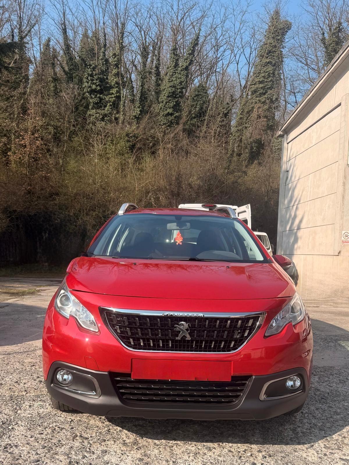 Peugeot 2008 1.2 benzina+Gpl