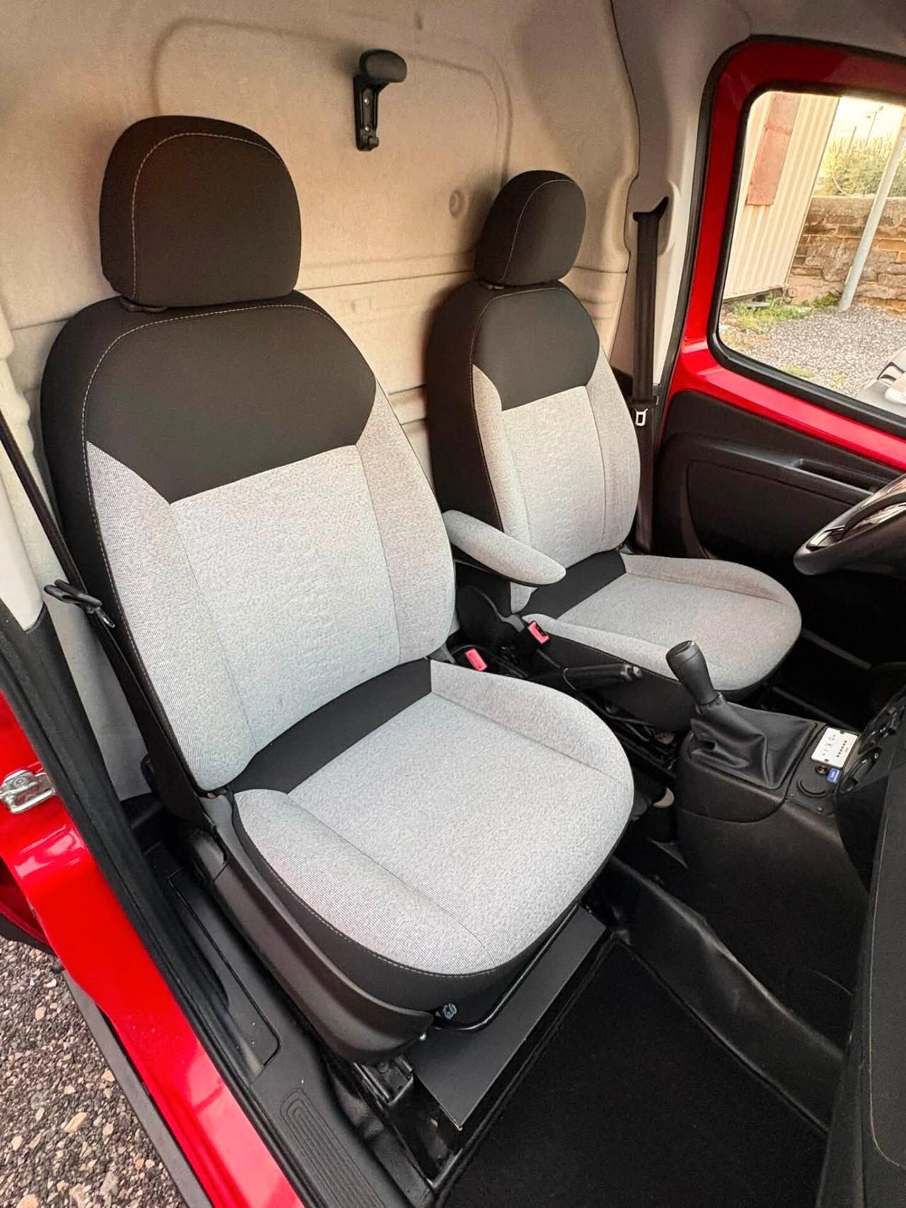Fiat Fiorino 1.3 MJT 95CV Cargo Adventure
