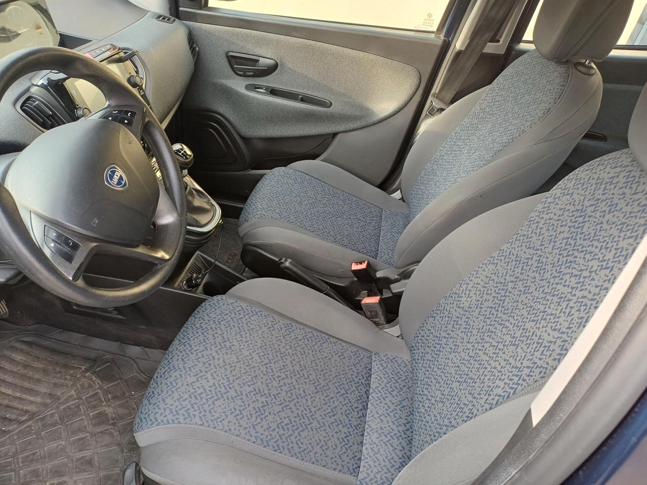 Lancia Ypsilon 1.0 (prezzo reale)