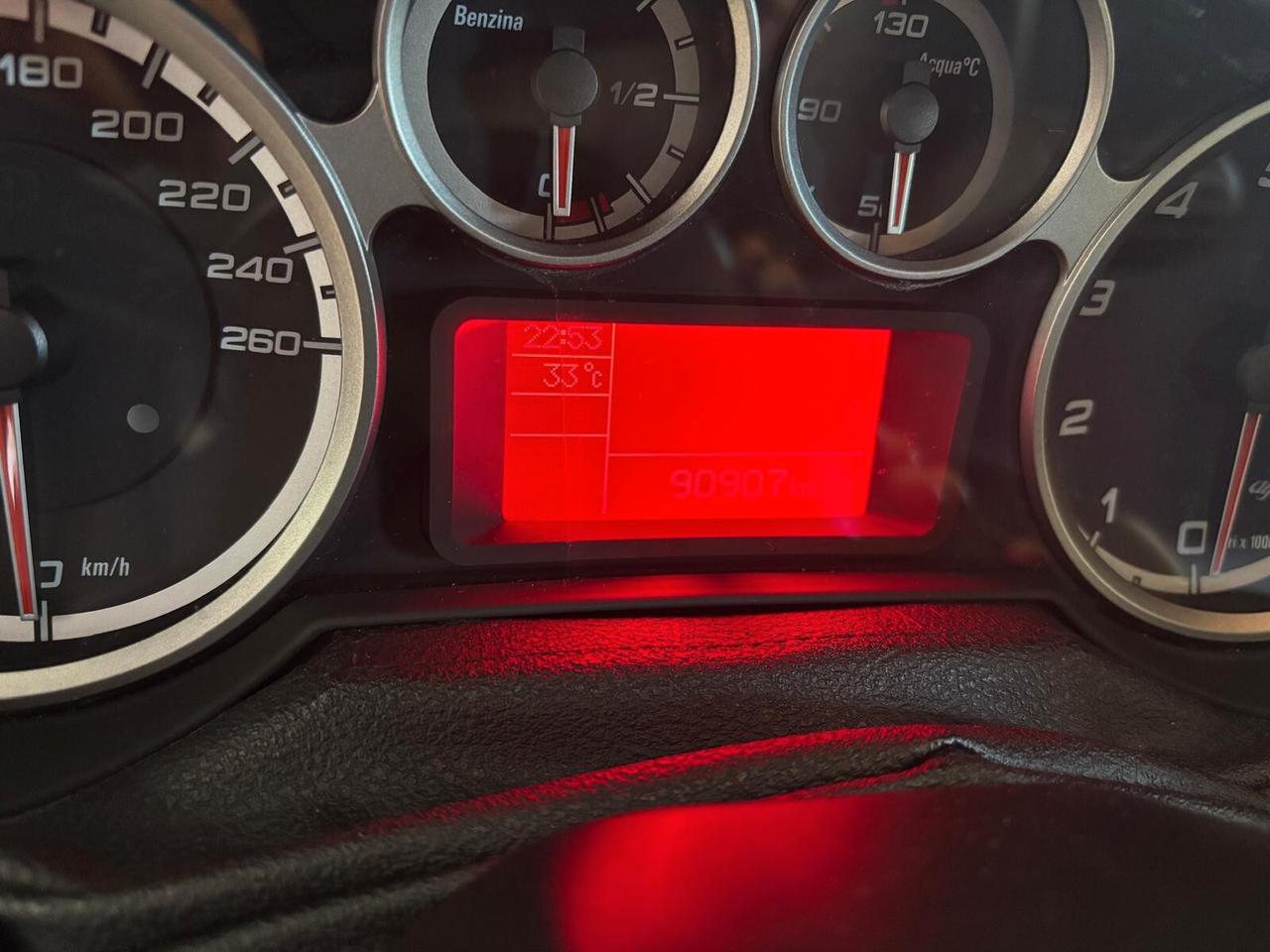 ALFA MITO ANNO 2015 BZ 1.4 ADATTA NEOPATENTATI KM 90 MILA