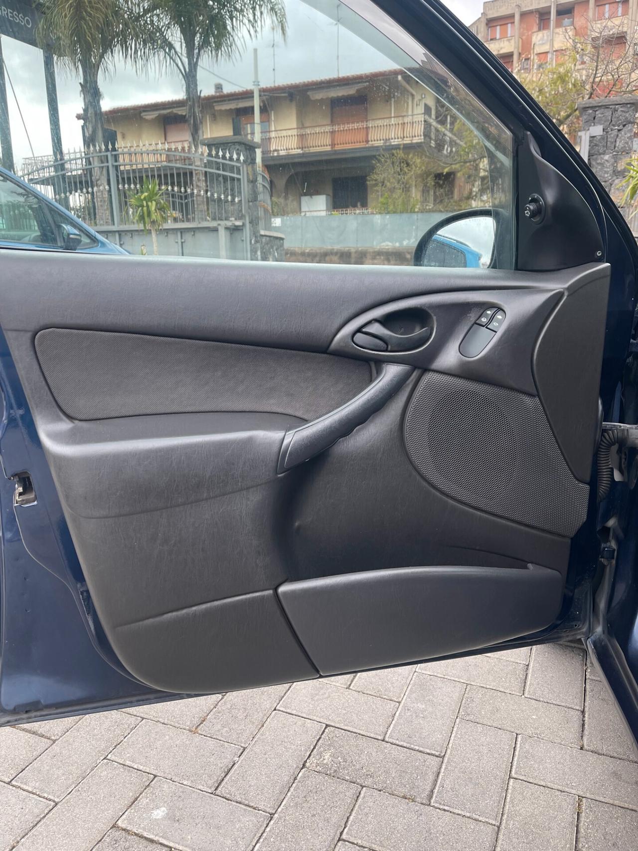 Ford Focus 1.8 TDDi 5p.