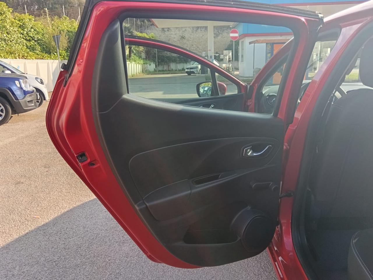 Renault Clio 1.2 75CV 5 porte Wave