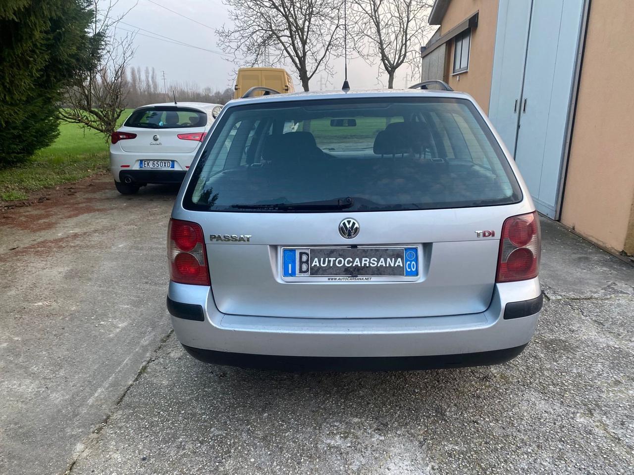 VW PASSAT 1.9 TDI SW UNICO PROPRIETARIO INDISTRUTTIBILE