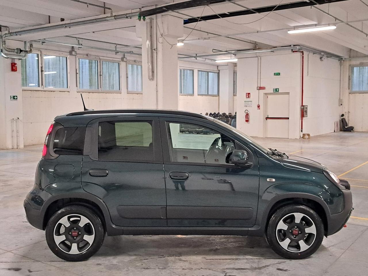 Fiat Panda 1000 FireFly Hybrid 70CV Cross 5 Porte Km. 0