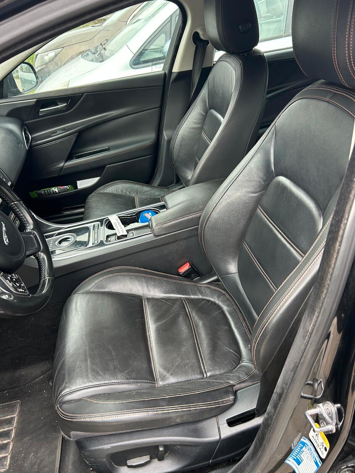 Jaguar XE 2.0 D Turbo 180CV aut. Portfolio