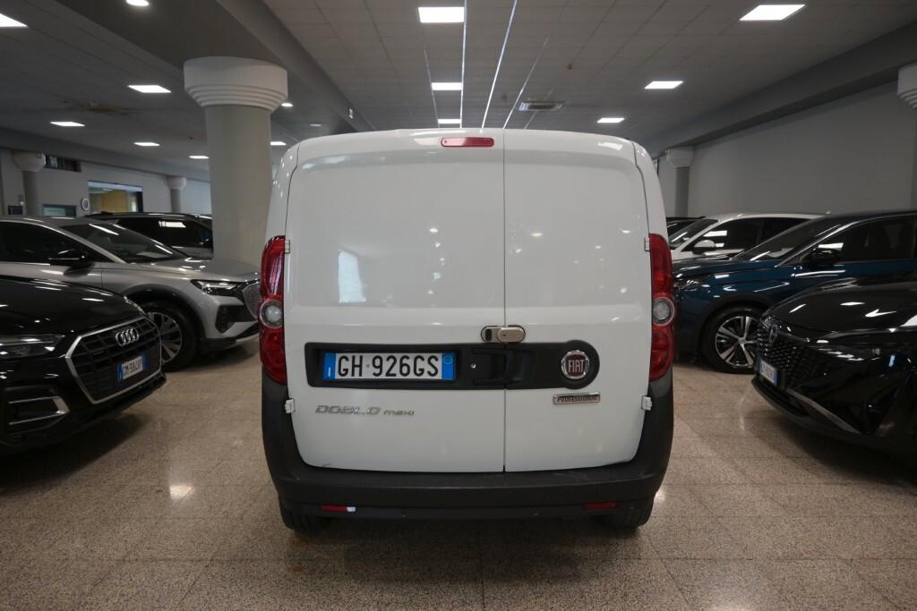 FIAT DOBLO CARGO MAXI 1.6 M-JET 105CV 6M. PL-TN 3POSTI PORTATA 886KG LOUNGE ( MIRROR - SENSORI POST. )
