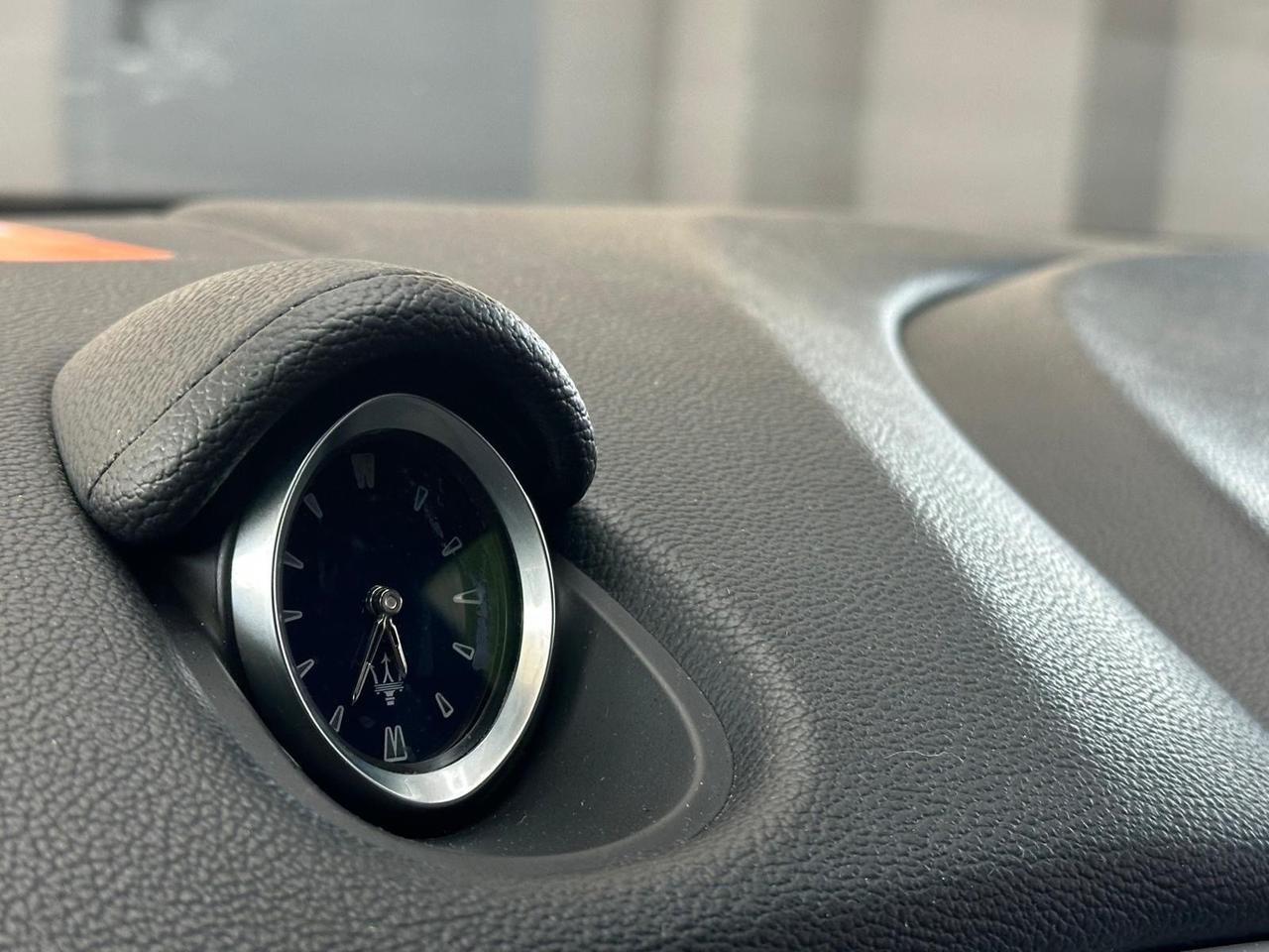 Maserati Ghibli V6 330cv