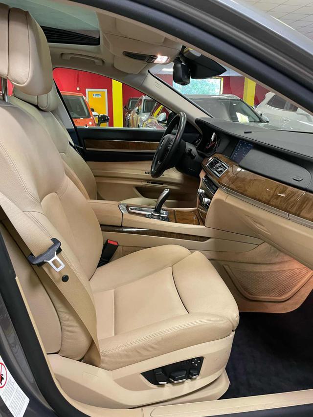 BMW 750 i Eccelsa **SOLO 85.000 KM **