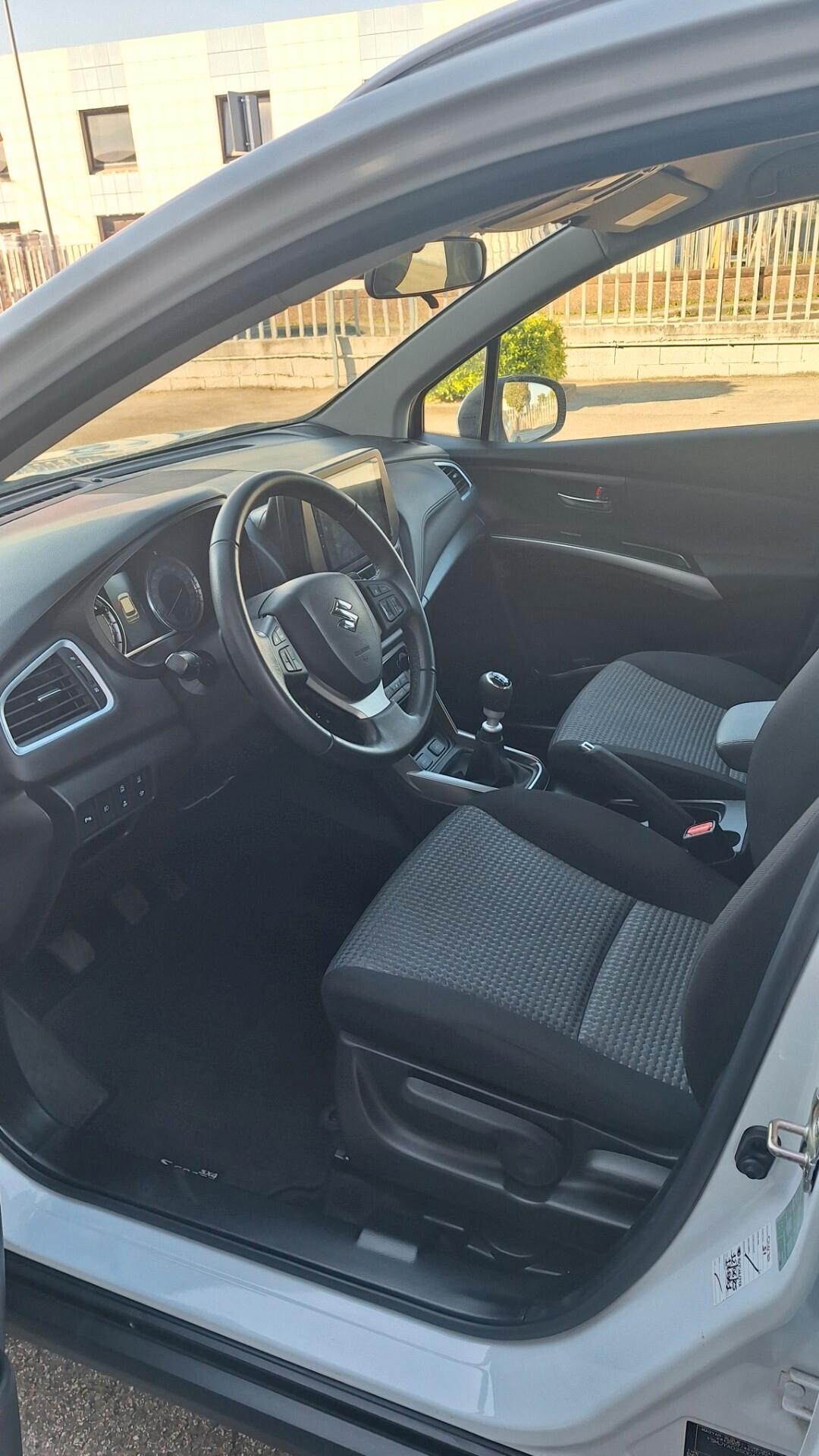 Suzuki S-Cross 1.4 Hybrid Top