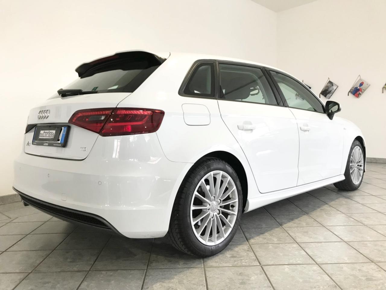 Audi A3 SPB 2.0 TDI 150CV S/LINE