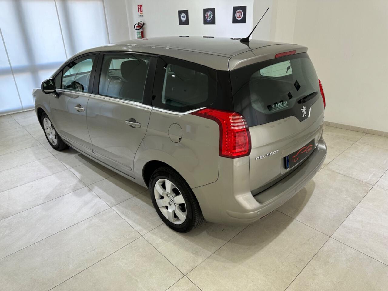 Peugeot 5008 1.6 HDi 112CV Premium