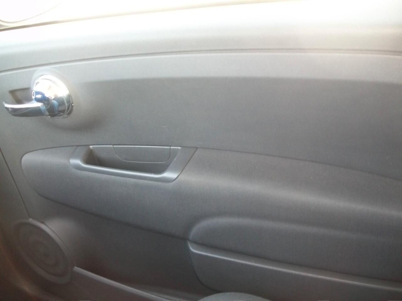 Fiat 500 1.2 Pop CC 1242 BENZINA IMMAT 30/09/2009 KM 156519 SI NEOPATENTATI GIA SOSTITUITO LA DISTRIBUSIONE GARANZIA UN ANNO