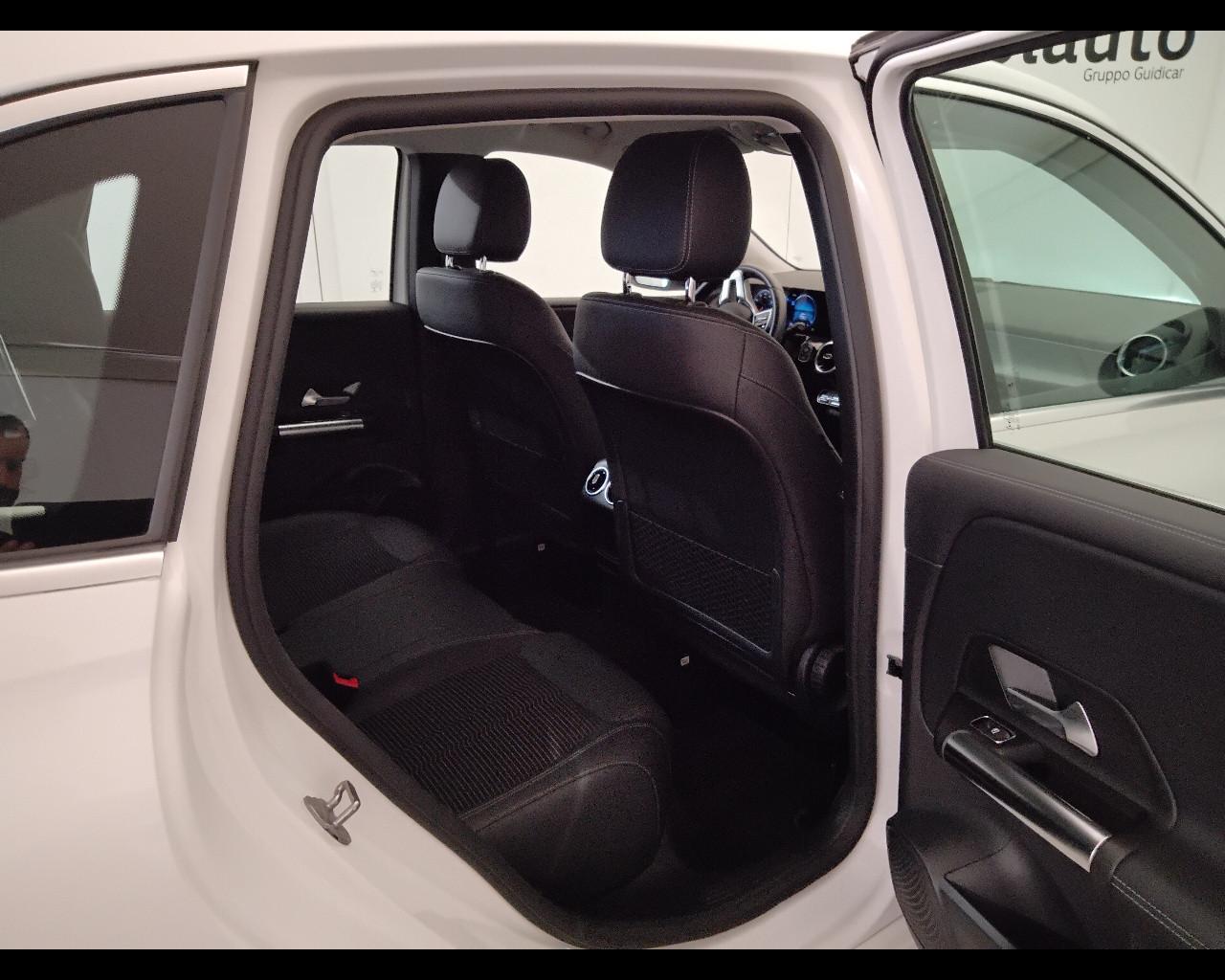 Mercedes-Benz Classe B - W247 2018 - B 180 d Sport Plus auto