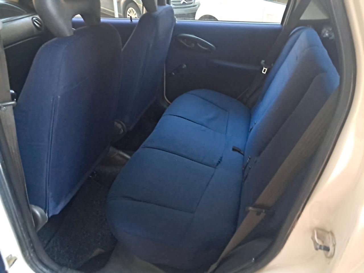 FIAT PUNTO 1.2 5PORTE-NEOPATENTATI-Euro 2690