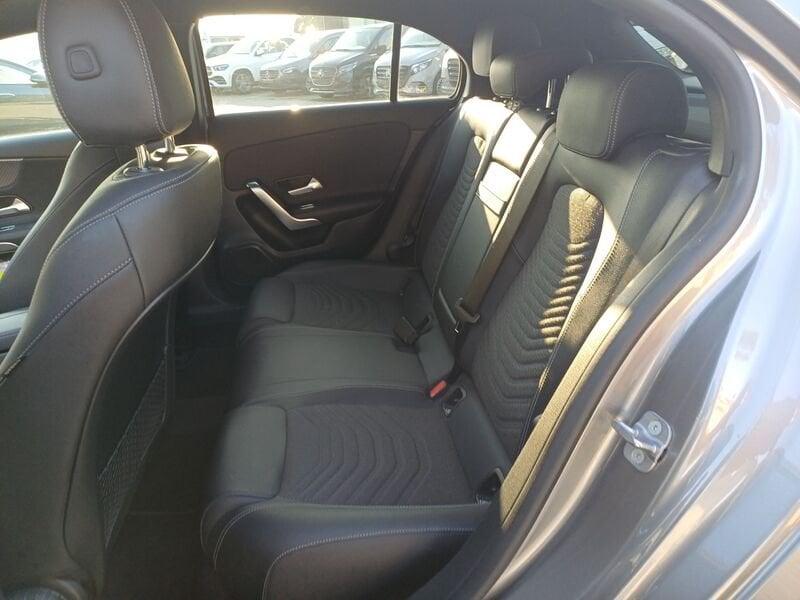 Mercedes-Benz Classe A A 180 d Progressive Advanced NIGHT-PACK