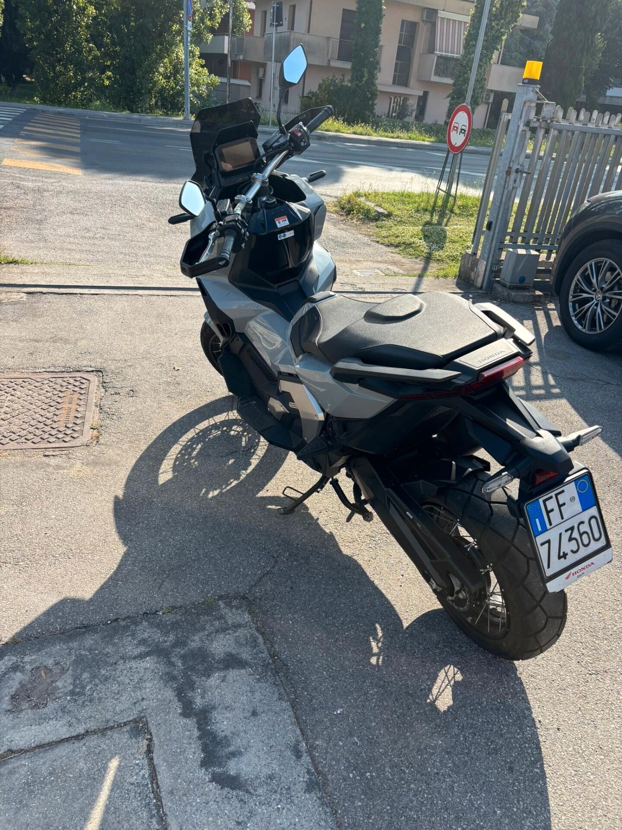 HONDA X-ADV 750