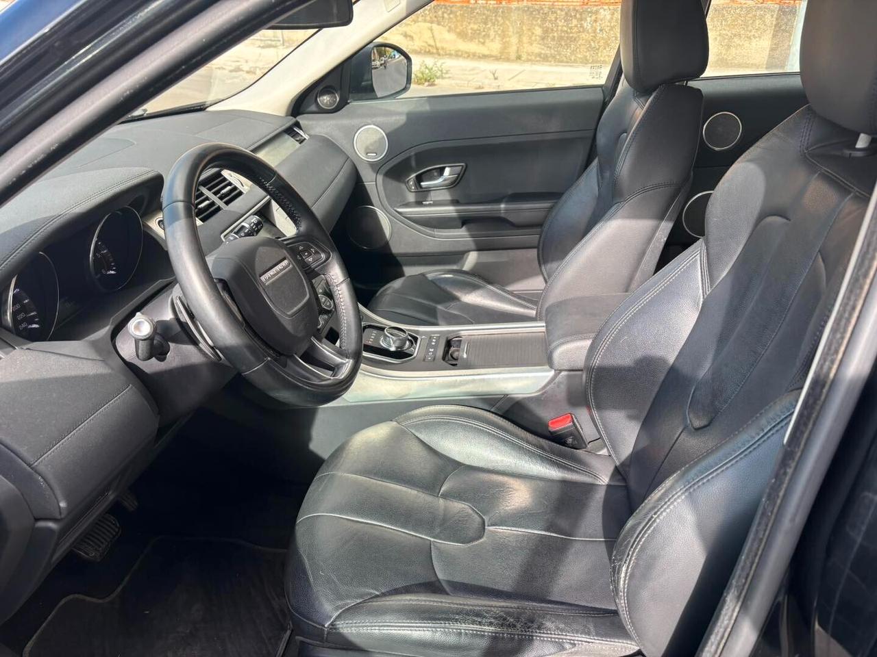Land Rover Range Evoque 2.2 TD4 5p. Pure