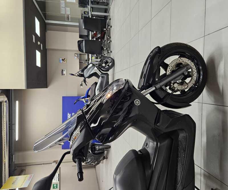 Yamaha X-Max 250 - 2012
