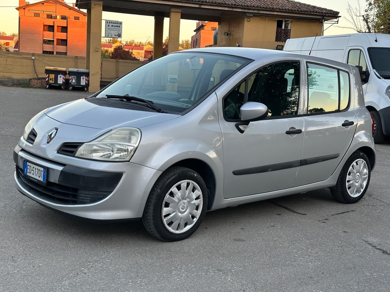 Renault Modus Grand 1.2 16V Dynamique
