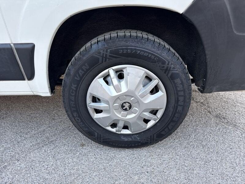 Peugeot Boxer 330 BlueHDi 140 S&S PC-TN Premium