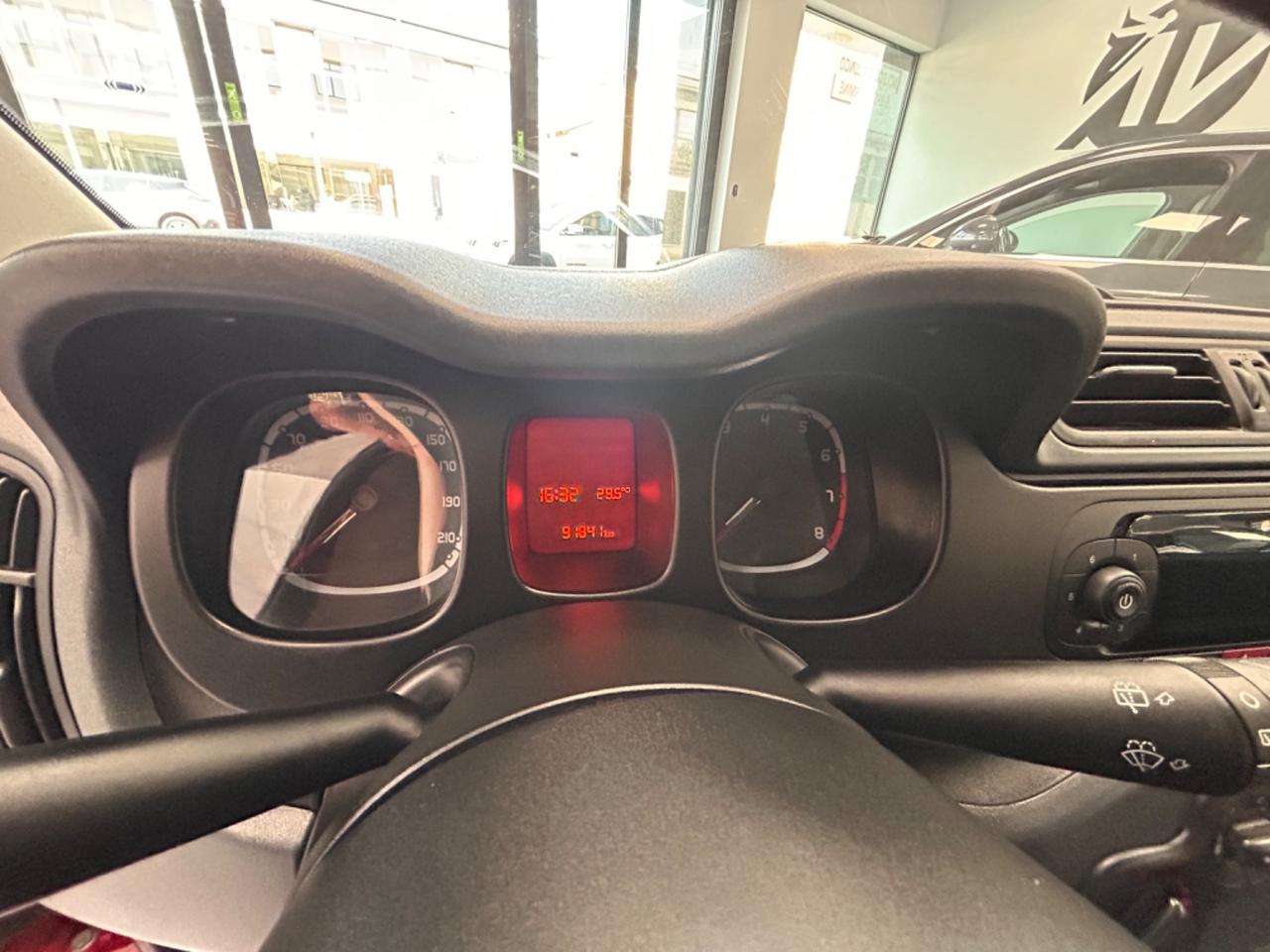 Fiat Panda Lounge 1.2 benzina 69cv 2019 km 91000