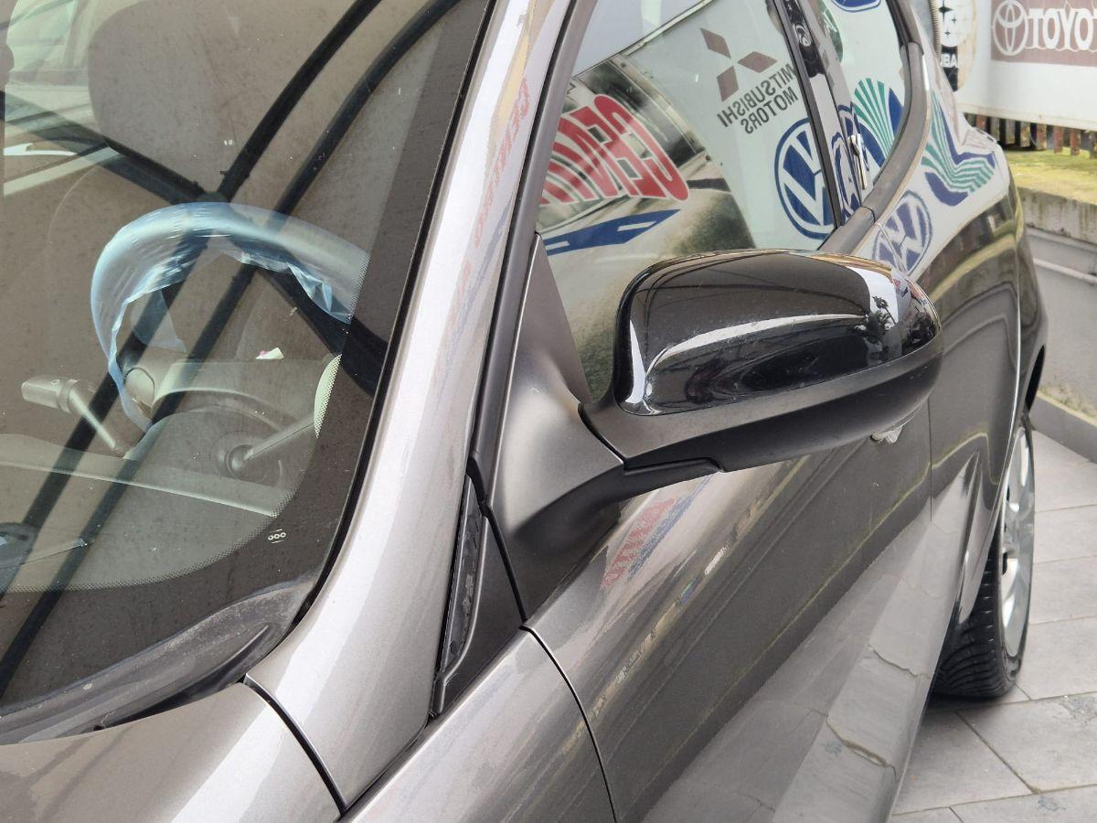 LANCIA - Ypsilon - 1.2 69 CV 5p. Gold