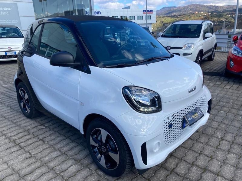 smart fortwo EQ Passion