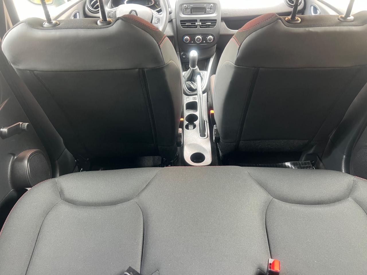 Renault Clio dCi 8V 75 CV Start&Stop 5 porte Energy Duel