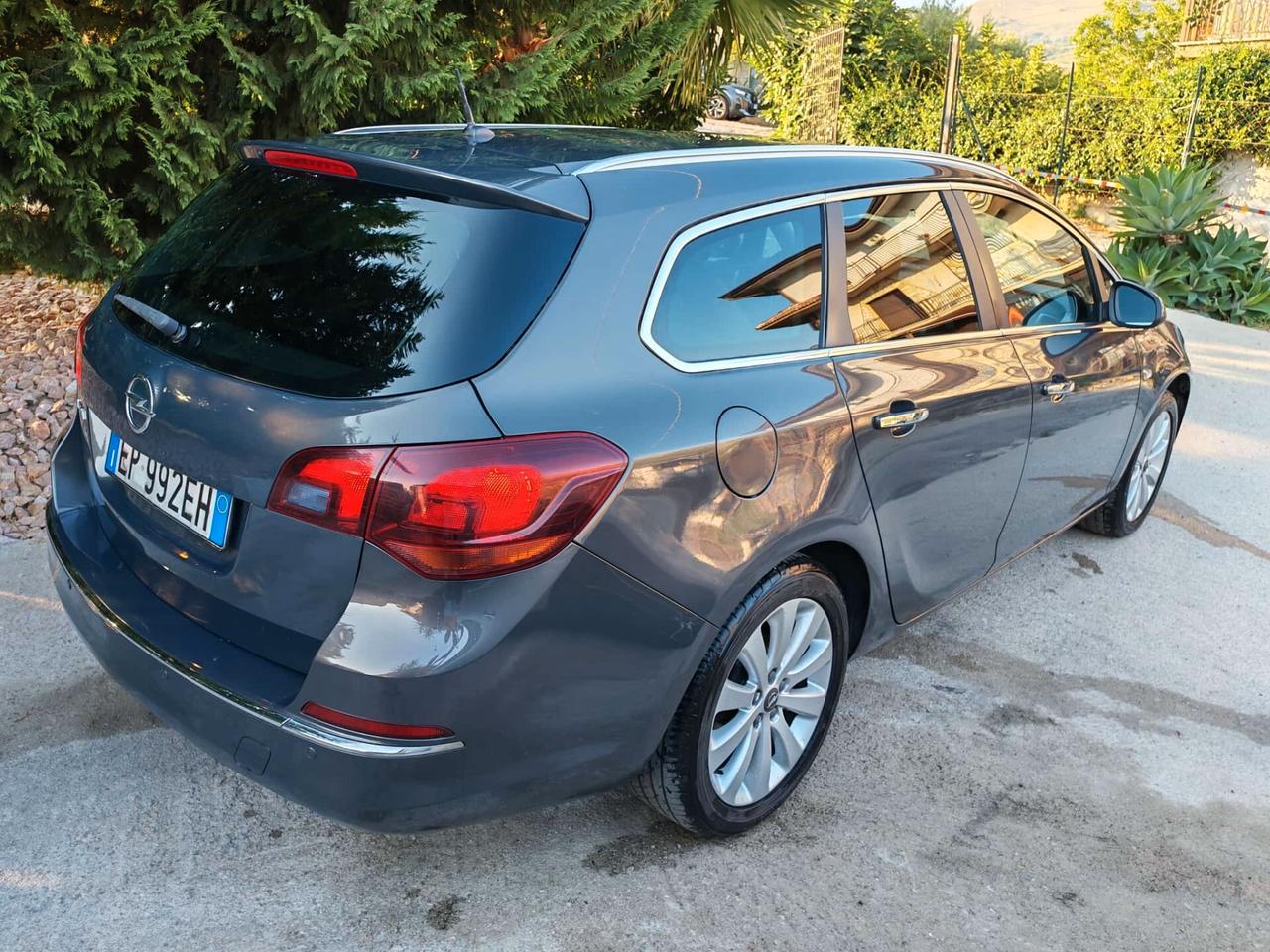 Opel Astra 1.4 Turbo 140CV Sports Tourer GPL Tech Cosmo
