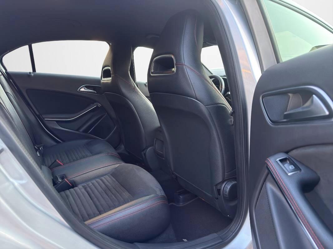 Mercedes Classe A 180 Premium auto my16