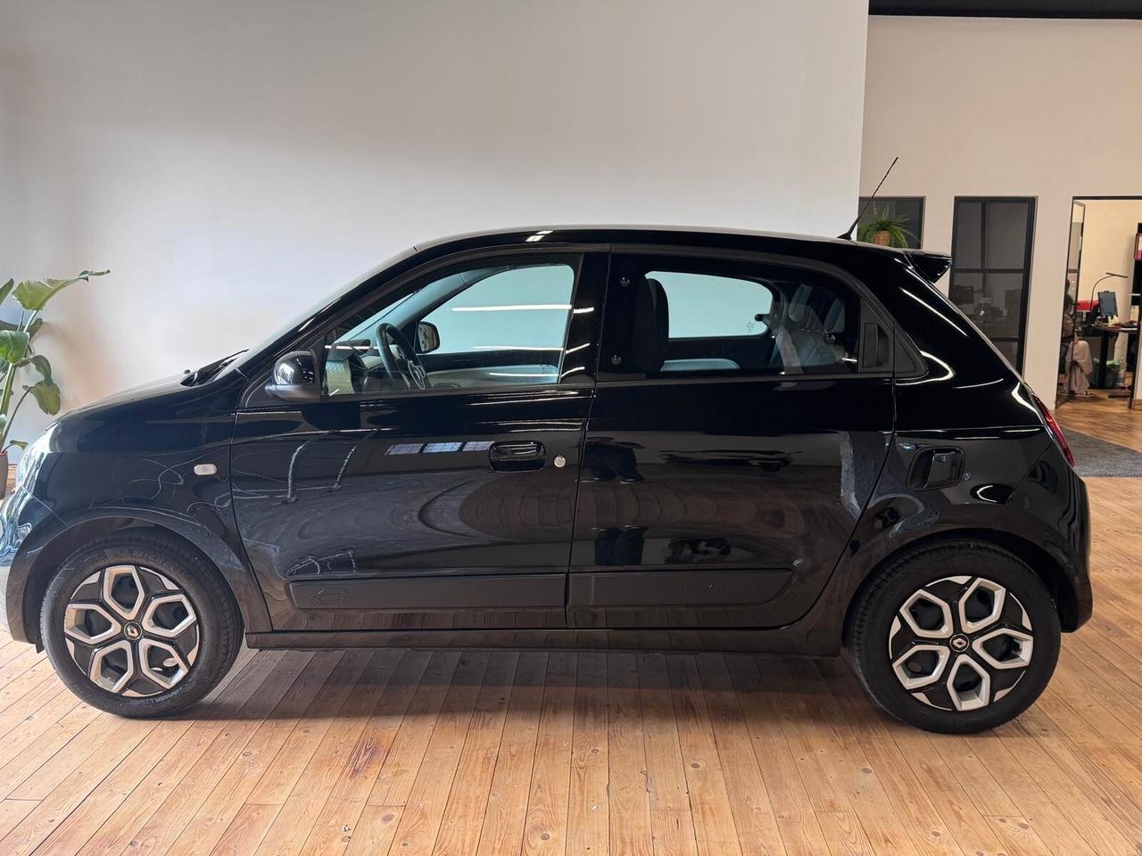 Renault Twingo 1.0 69CV LIMITED,LED, NEOPATENTATI,UNIPRO,GARANZIA